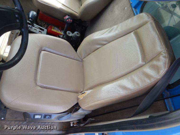 image for item FX9193 2003 Sterling L-Line  dump truck