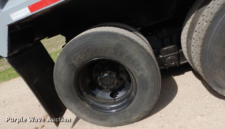 image for item FX9193 2003 Sterling L-Line  dump truck