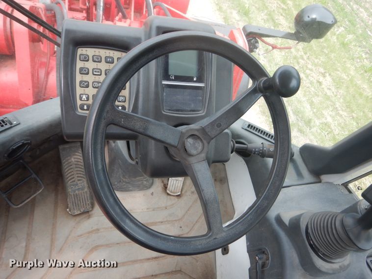 image for item FX9201 2005 Link Belt L130  wheel loader