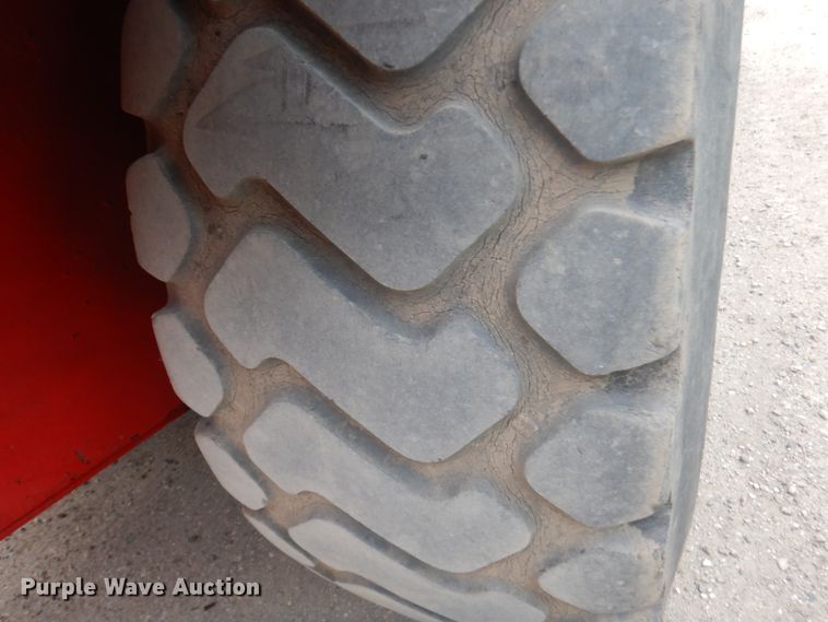 image for item FX9201 2005 Link Belt L130  wheel loader