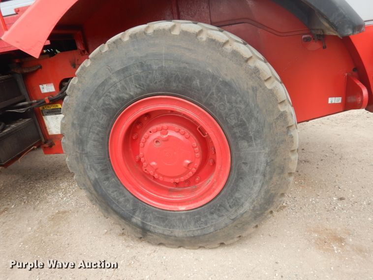 image for item FX9201 2005 Link Belt L130  wheel loader