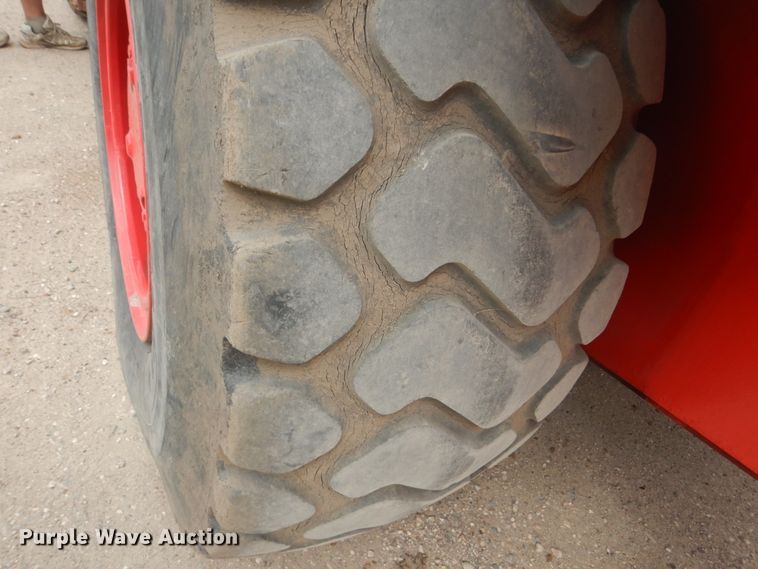 image for item FX9201 2005 Link Belt L130  wheel loader