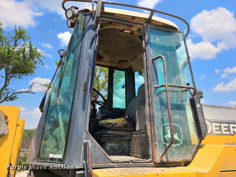 image for item FX9519 2006 John Deere 544J  High Lift wheel loader