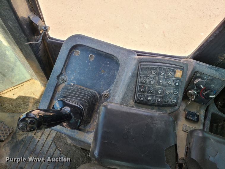 image for item FX9519 2006 John Deere 544J  High Lift wheel loader