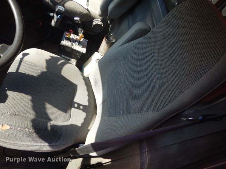 image for item GA9075 1993 Ford L9000  dump truck