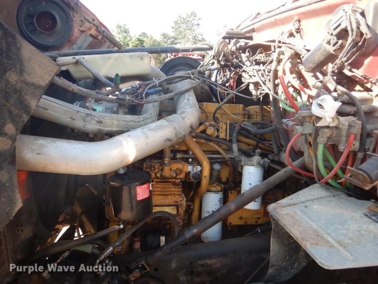 image for item GA9075 1993 Ford L9000  dump truck