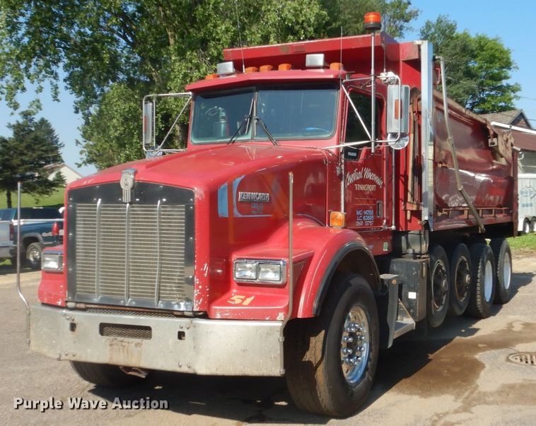 image for item GA9076 1995 Kenworth T800  dump truck
