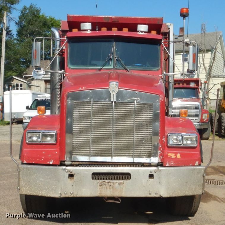 image for item GA9076 1995 Kenworth T800  dump truck