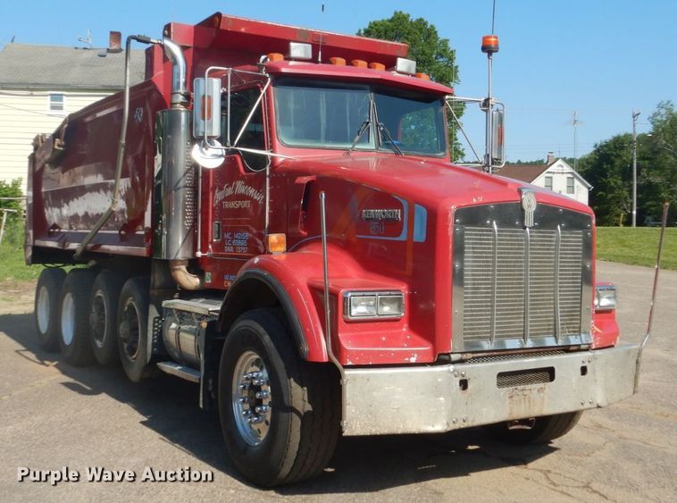 image for item GA9076 1995 Kenworth T800  dump truck