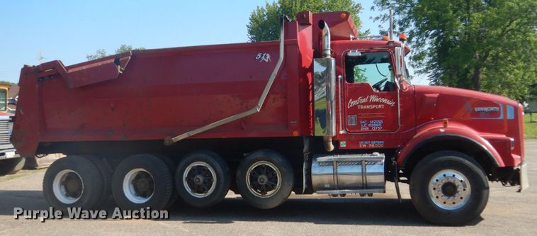 image for item GA9076 1995 Kenworth T800  dump truck