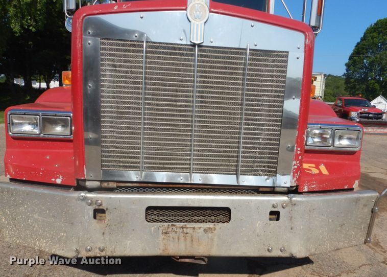 image for item GA9076 1995 Kenworth T800  dump truck