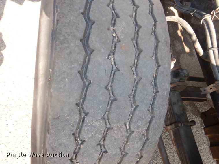 image for item GA9076 1995 Kenworth T800  dump truck