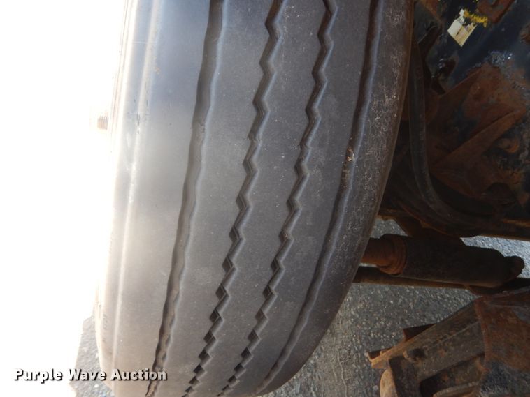 image for item GA9076 1995 Kenworth T800  dump truck