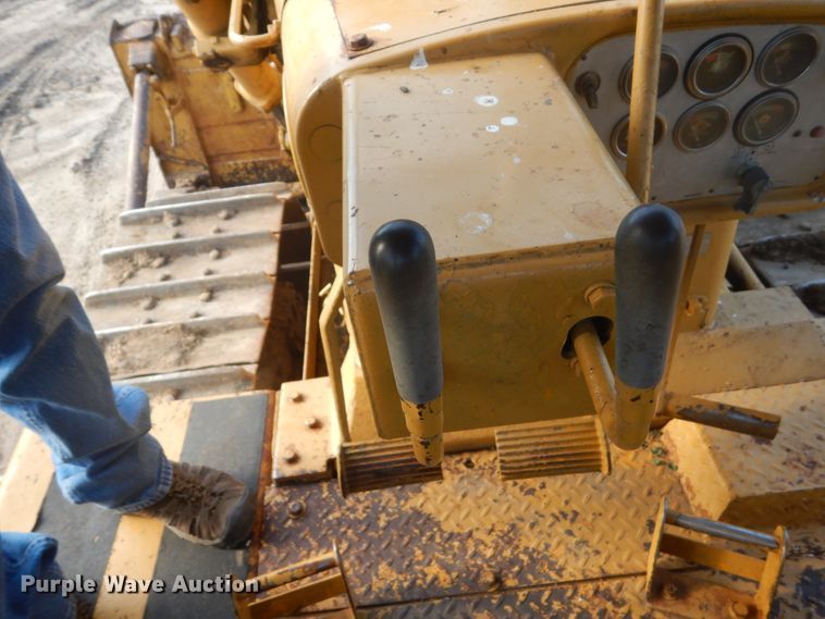 image for item GA9078 1975 Caterpillar D7G  dozer