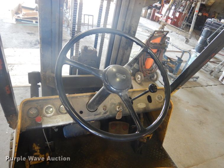 image for item GA9081 Hyster H50H  forklift