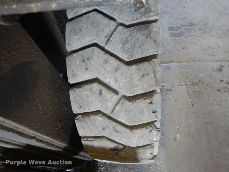 image for item GA9081 Hyster H50H  forklift