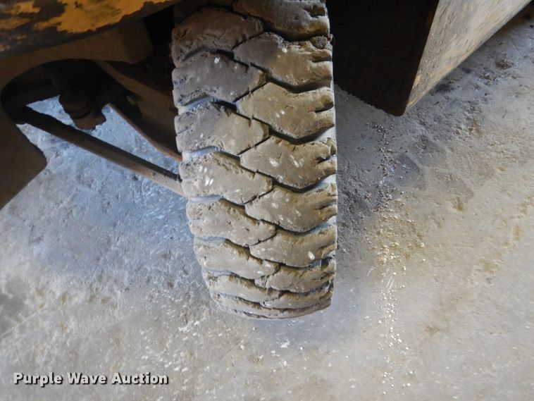 image for item GA9081 Hyster H50H  forklift