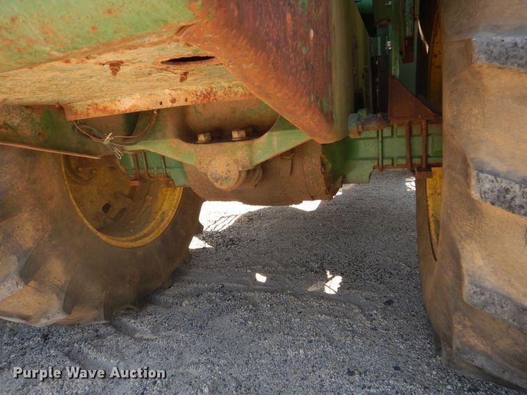 image for item GA9084 1977 John Deere 8430  4WD tractor