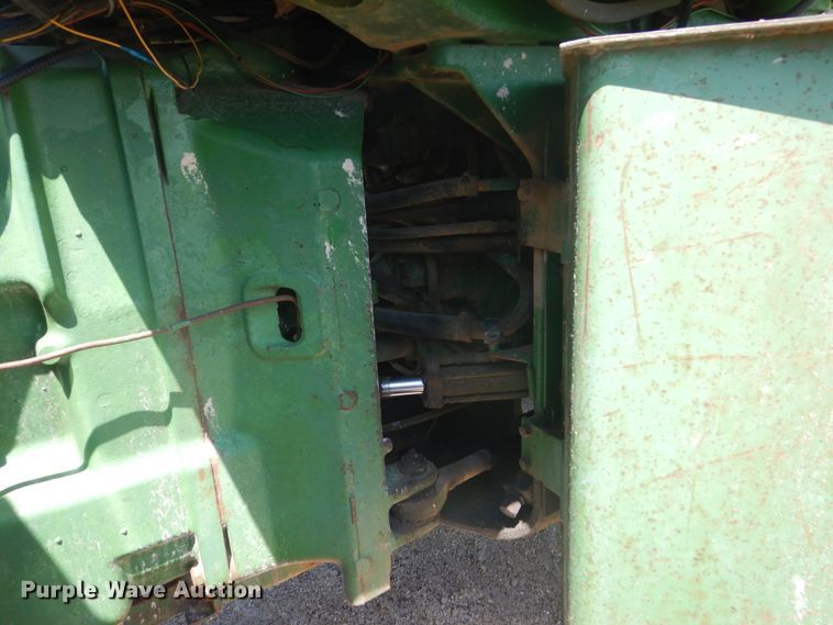 image for item GA9084 1977 John Deere 8430  4WD tractor