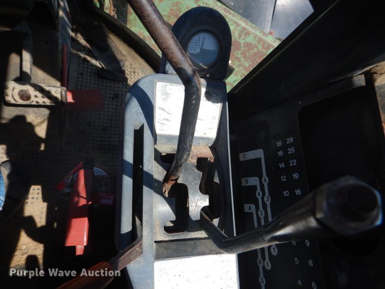 image for item GA9084 1977 John Deere 8430  4WD tractor