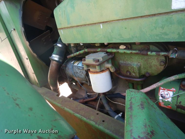 image for item GA9084 1977 John Deere 8430  4WD tractor