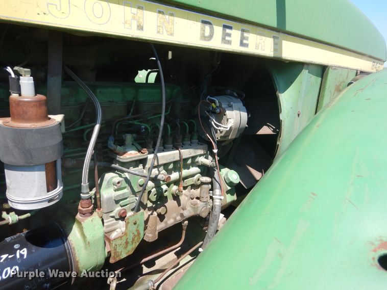 image for item GA9084 1977 John Deere 8430  4WD tractor