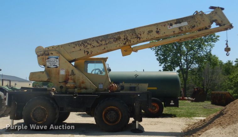 image for item GA9085 Bantam S626  carry deck crane