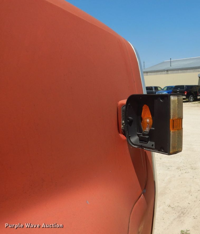 image for item GA9086 1981 Ford 8000  tank truck