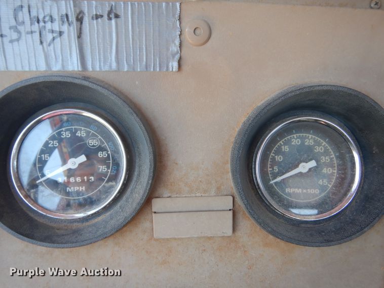 image for item GA9086 1981 Ford 8000  tank truck