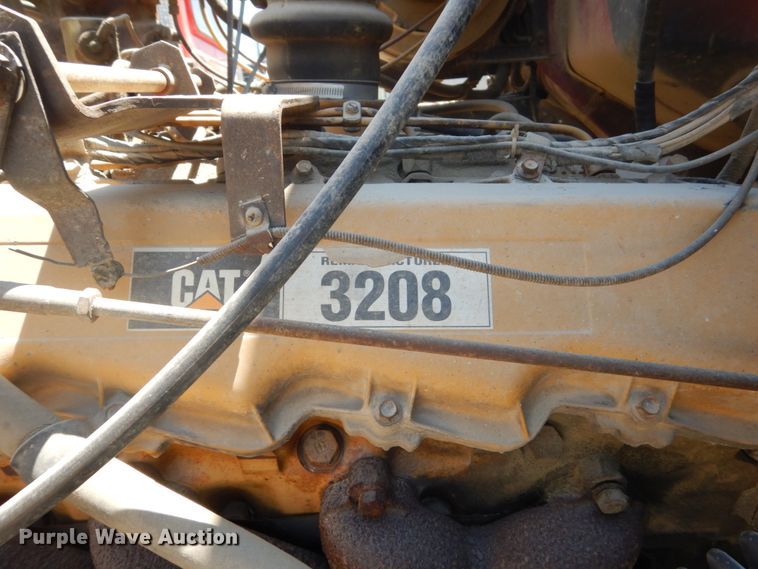 image for item GA9086 1981 Ford 8000  tank truck