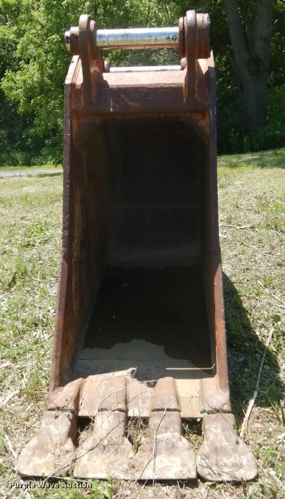 image for item GA9089 35"W excavator bucket