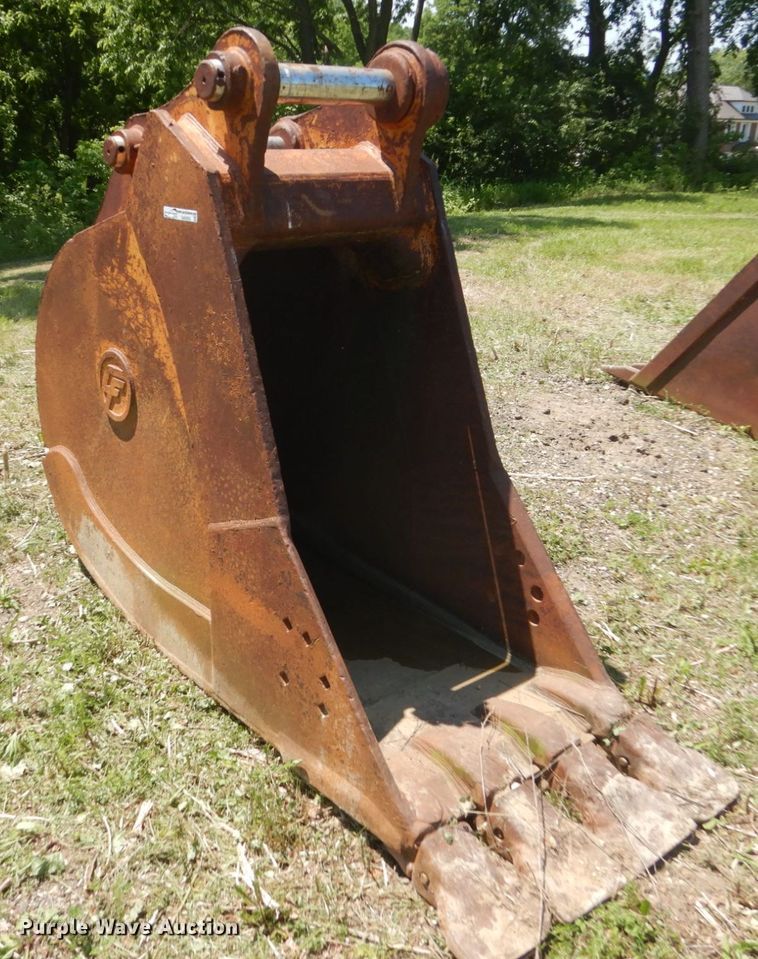 image for item GA9089 35"W excavator bucket