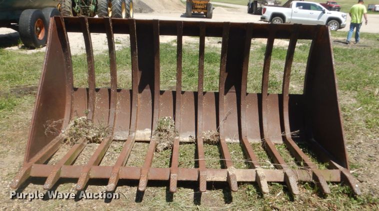 image for item GA9090 103"W skeletonized loader bucket