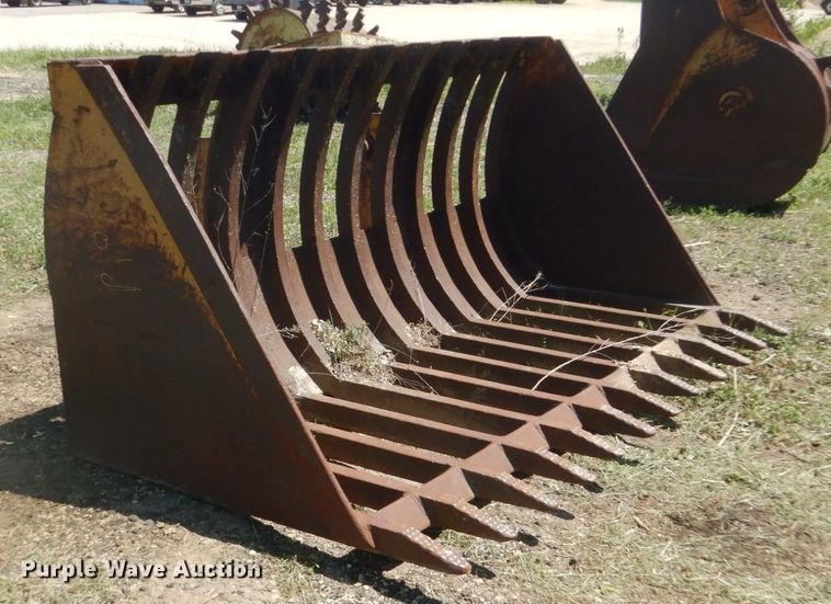 image for item GA9090 103"W skeletonized loader bucket