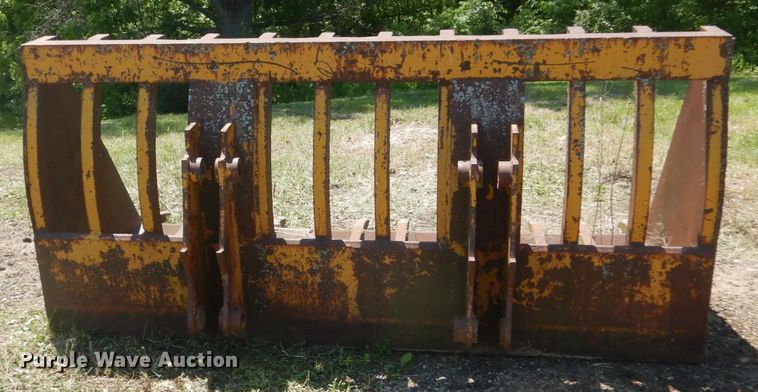 image for item GA9090 103"W skeletonized loader bucket