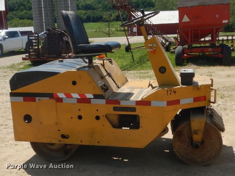 image for item GA9093 Rosco  vibratory double drum roller