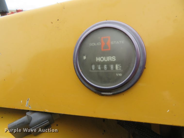 image for item GI9168 2011 Vermeer RT200  trencher