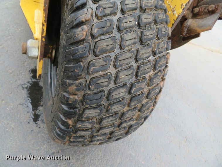 image for item GI9168 2011 Vermeer RT200  trencher