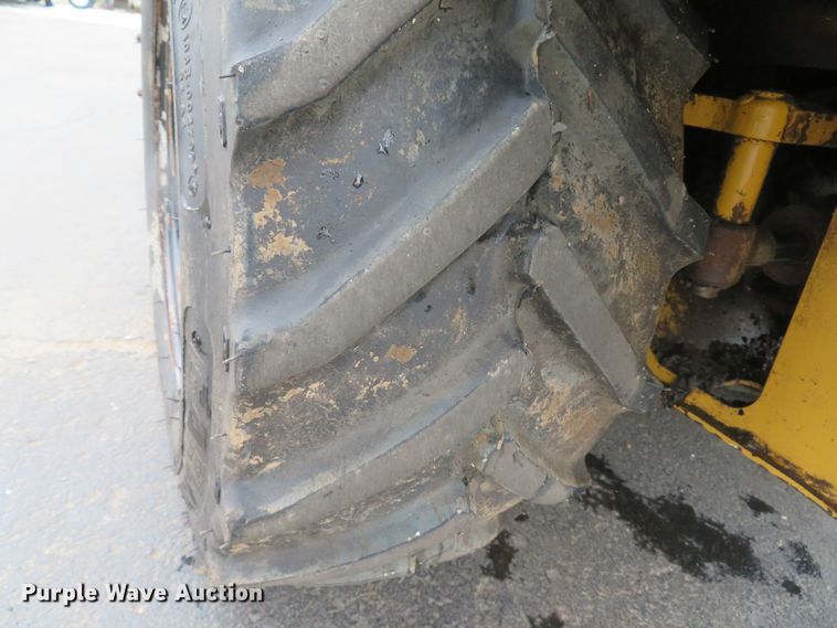 image for item GI9168 2011 Vermeer RT200  trencher