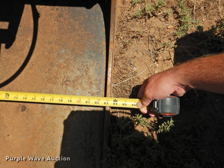 image for item GN9932 83.5"W skid steer grapple bucket