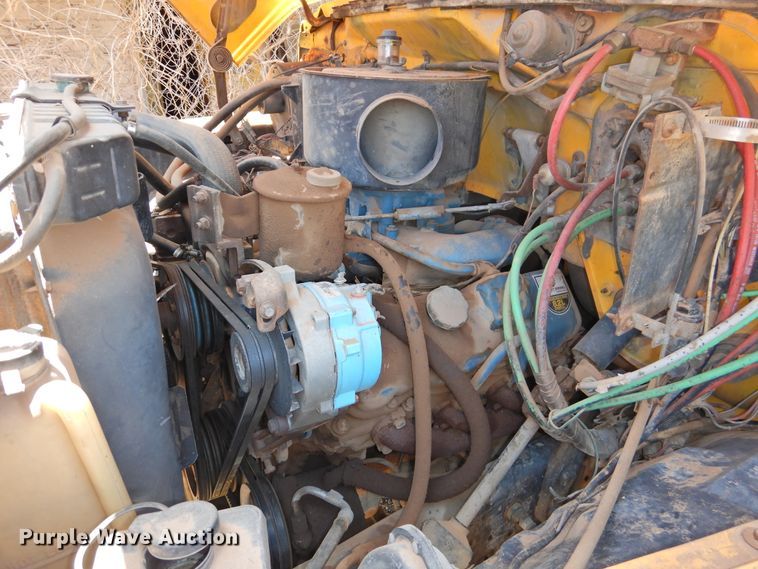 image for item GN9935 1982 Ford F8000  dump truck