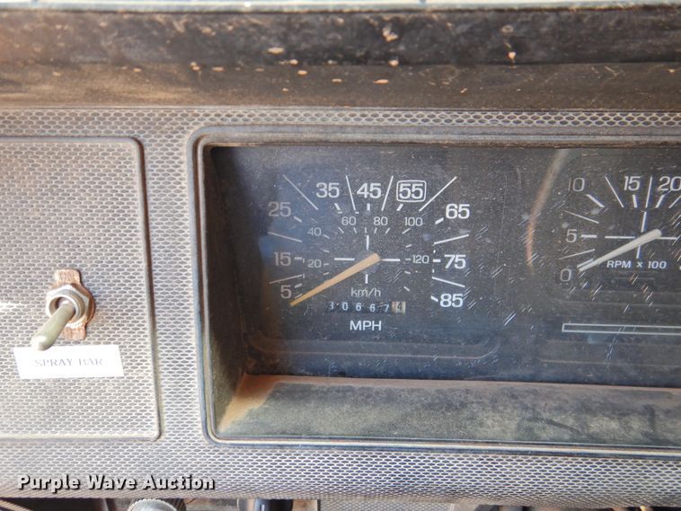 image for item GN9935 1982 Ford F8000  dump truck