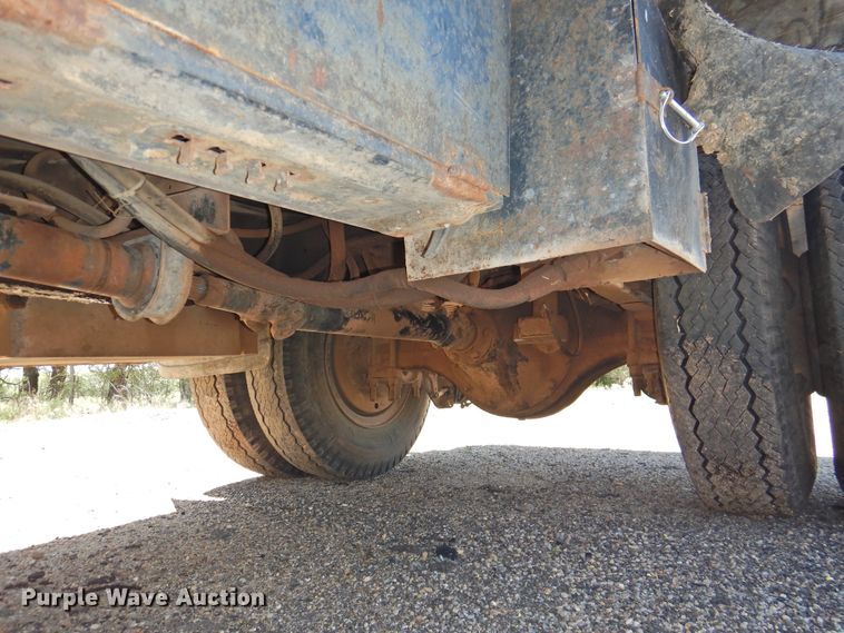 image for item GN9935 1982 Ford F8000  dump truck