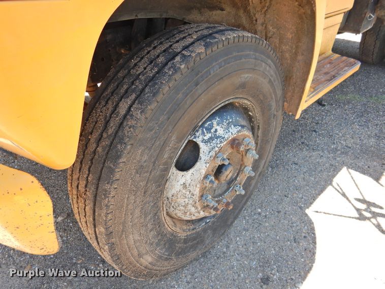 image for item GN9935 1982 Ford F8000  dump truck