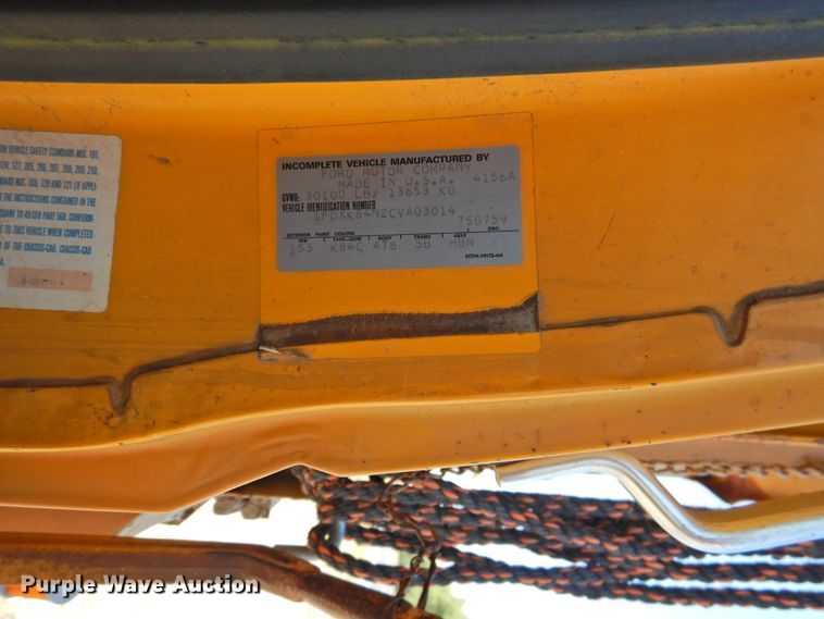 image for item GN9935 1982 Ford F8000  dump truck