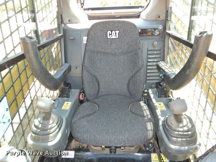 image for item GN9937 2019 Caterpillar 289D  tracked skid steer loader