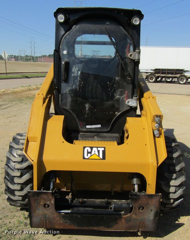 image for item GQ9020 2015 Caterpillar 262D  skid steer loader