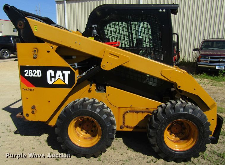 image for item GQ9020 2015 Caterpillar 262D  skid steer loader