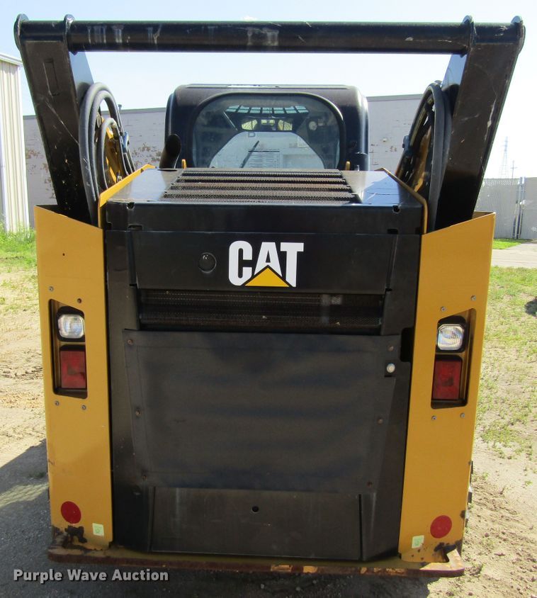 image for item GQ9020 2015 Caterpillar 262D  skid steer loader