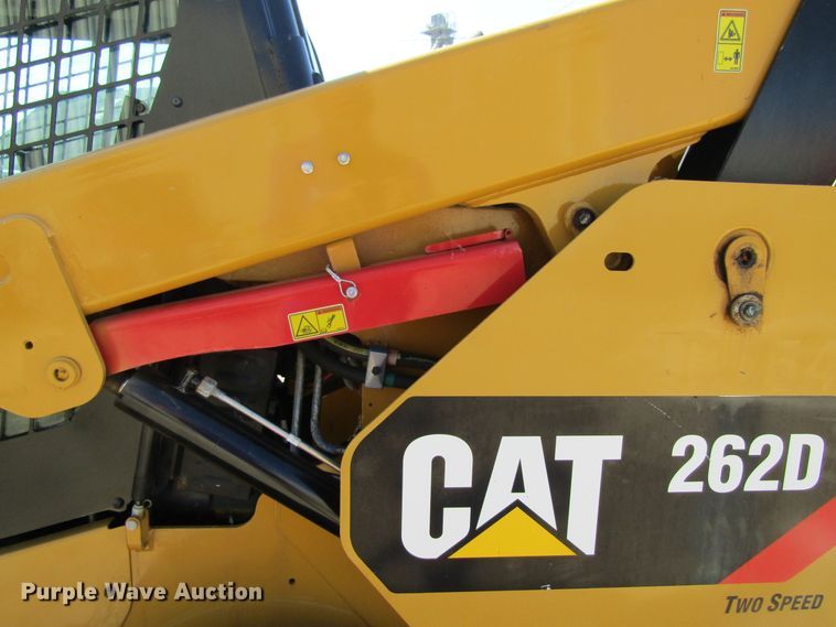 image for item GQ9020 2015 Caterpillar 262D  skid steer loader
